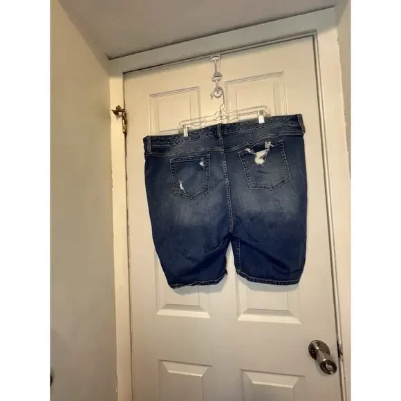 Sold - Picture 2 of 8